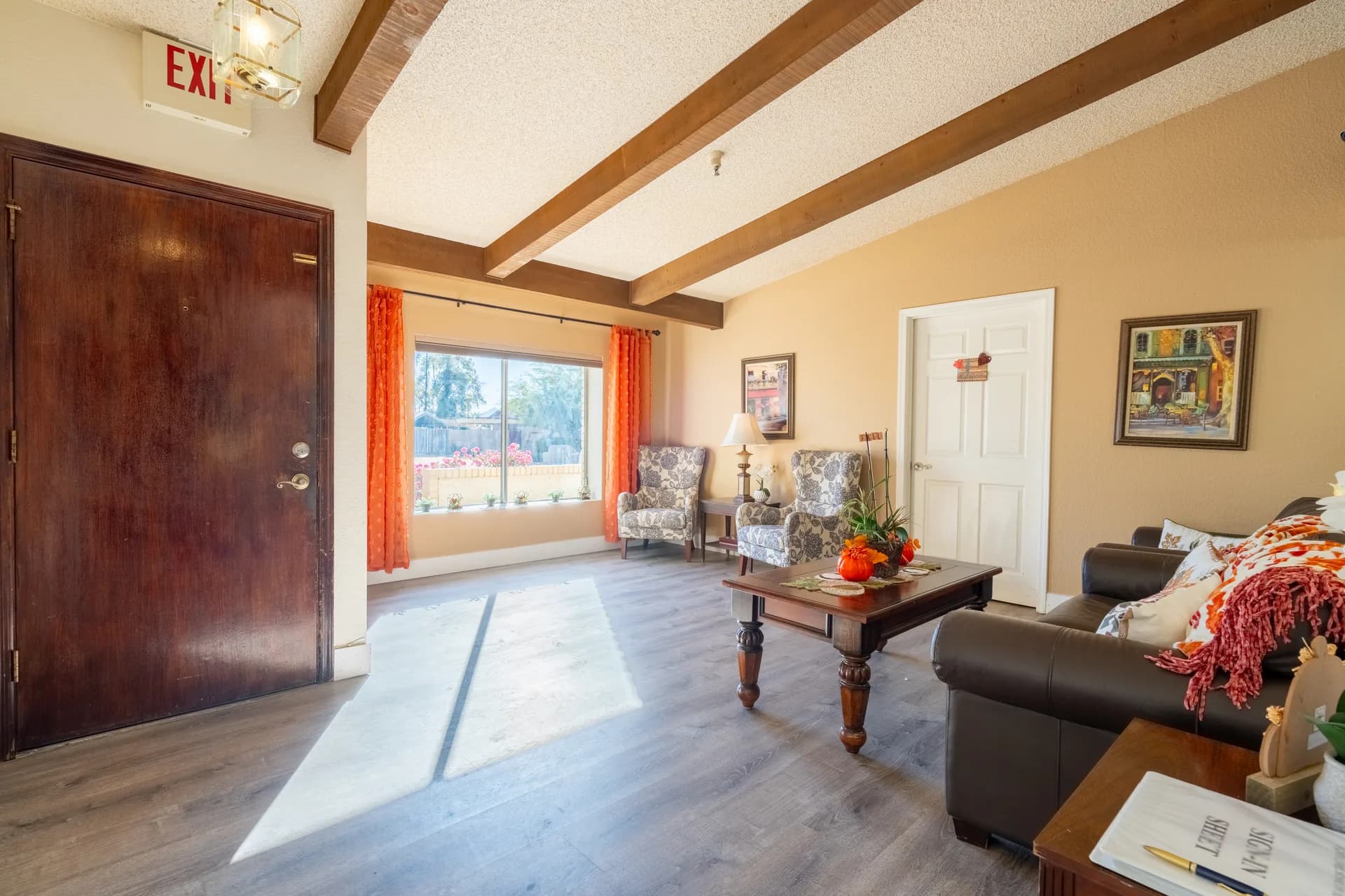 Warm kitchen and dining area inside an affiliated assisted living home in Scottsdale